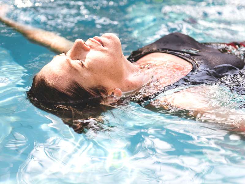 Όζον με Χλώριο-Βρώμιο. Όσο μειώνουμε την παρουσία του χλωρίου, τόσο περισσότερο απολαμβάνουμε την αίσθηση του νερού.