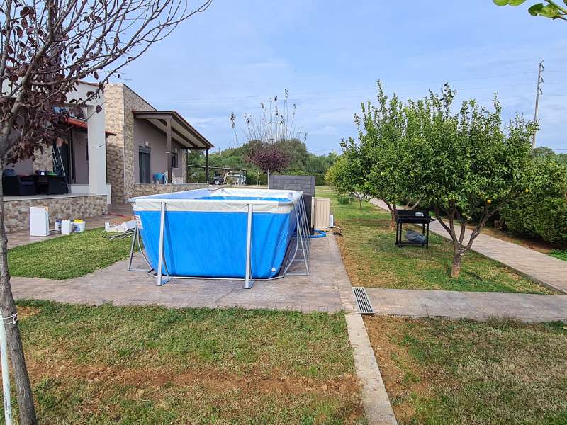 Technipool στη Πρέβεζα. Μια πισίνα τοποθετημένη επί εδάφους δίπλα στο σπίτι